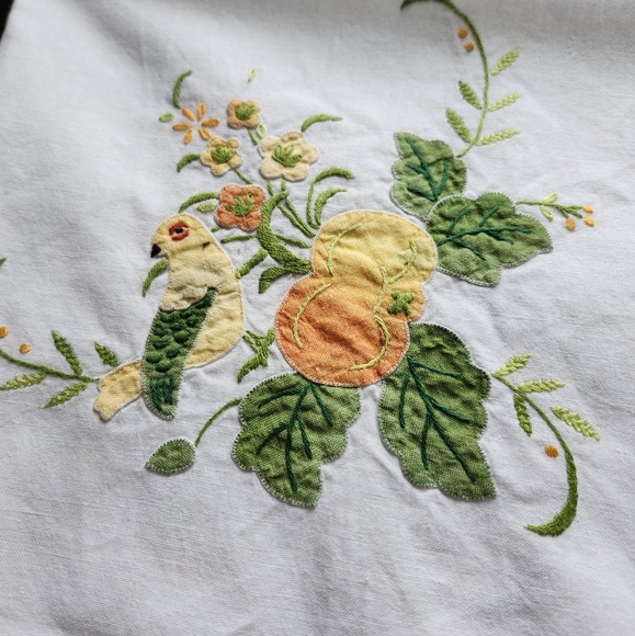 Vintage Pumpkin + Bird Embroidered Tablecloth - Picture 3 of 9